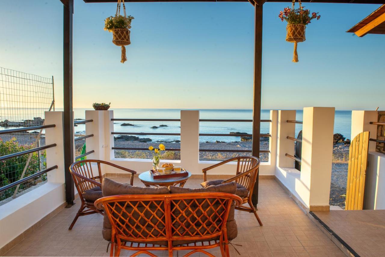 Tsampika'S Beachfront House In Stegna Αρχάγγελος Εξωτερικό φωτογραφία