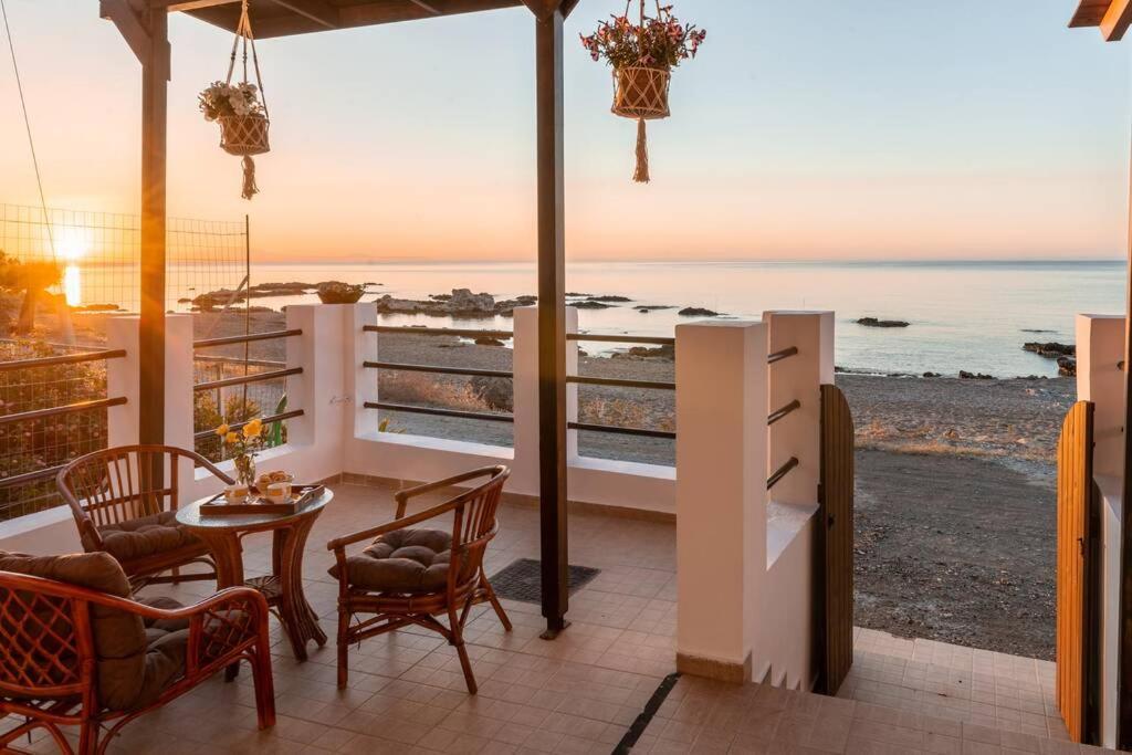 Tsampika'S Beachfront House In Stegna Αρχάγγελος Εξωτερικό φωτογραφία